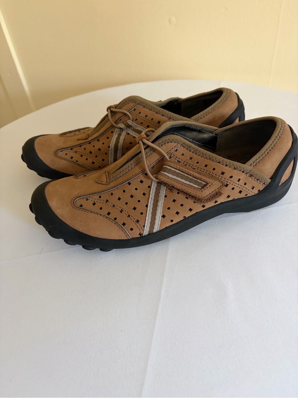 Clarks Women’s Tan Perforated Slip-On Loafers